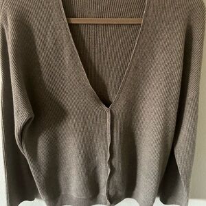 Women's V-Neck Sweater - Taupe